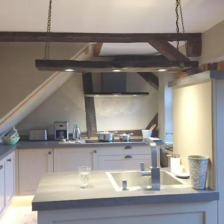 The Old Cobbler House Apartment